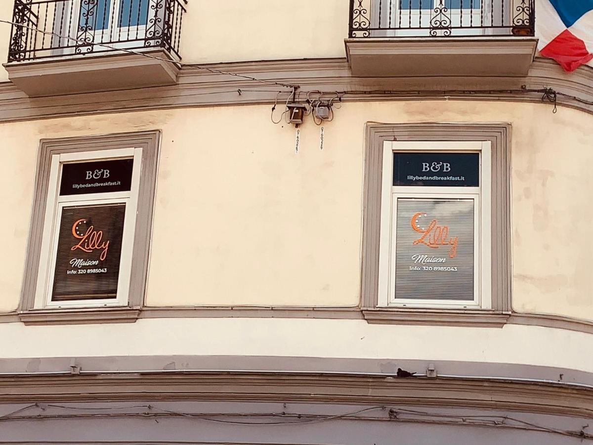 Maison Lilly Napoli Bagian luar foto