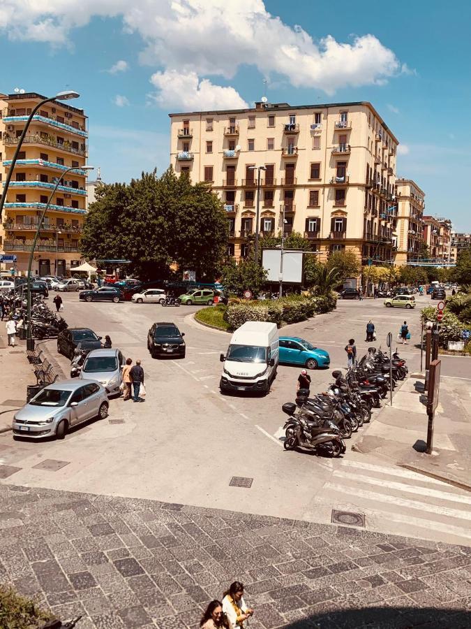 Maison Lilly Napoli Bagian luar foto